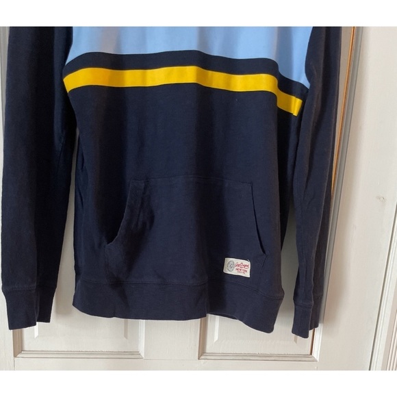 💕GapKids Boy Long Sleeve Crewneck Kangaroo  Pocket Top - Picture 3 of 6